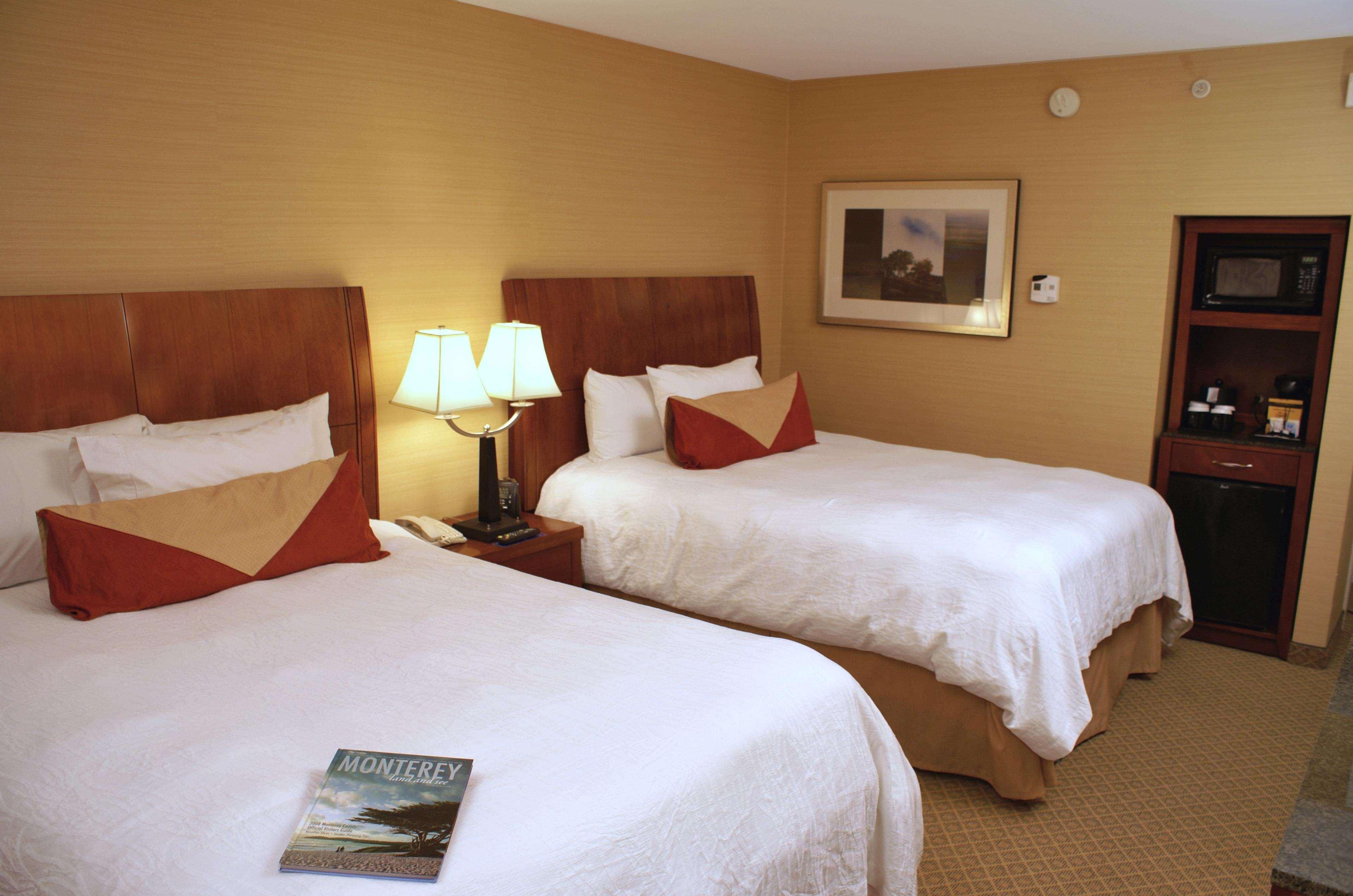 Hilton Garden Inn Monterey Ruang foto